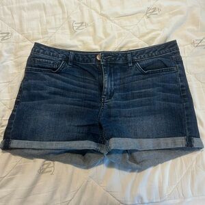 ❤️ Lauren Conrad cuffed Jean shorts
